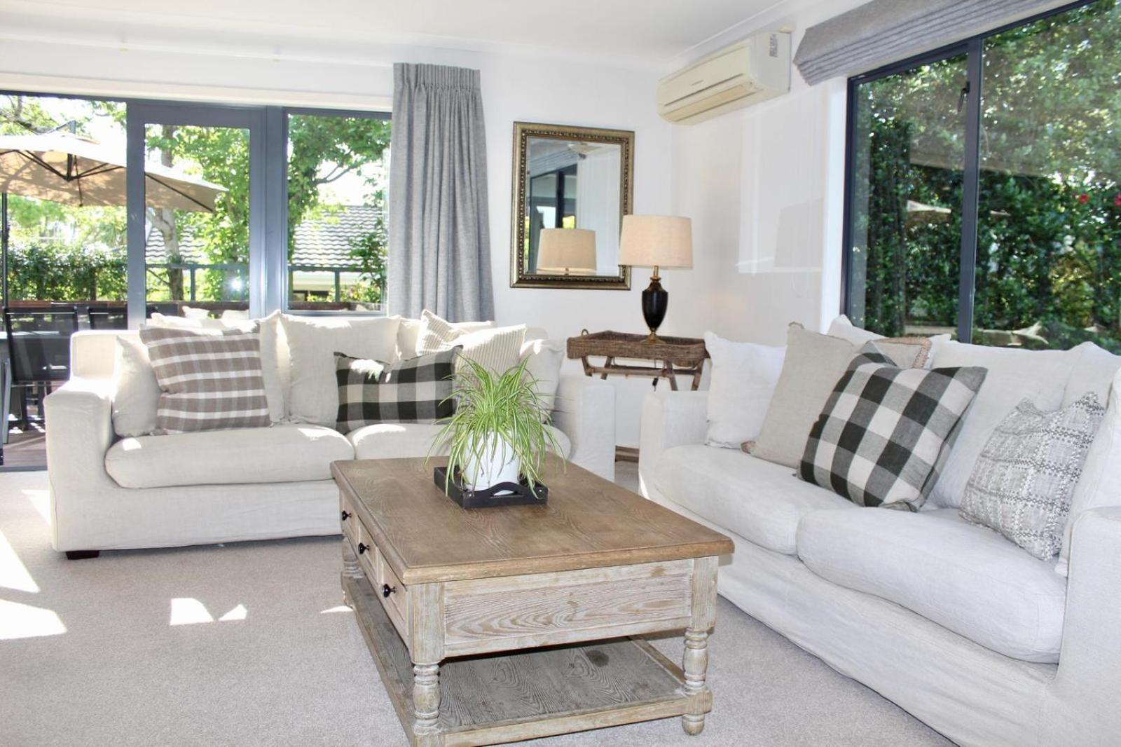 5-Min Walk To Village - Havelock North Holiday Home With Spa Pool Buitenkant foto