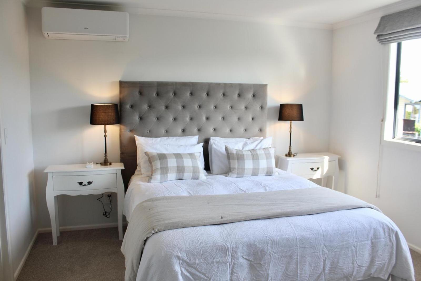 5-Min Walk To Village - Havelock North Holiday Home With Spa Pool Buitenkant foto